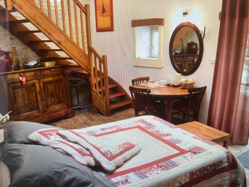 Maison à GENSAC-LA-PALLUE