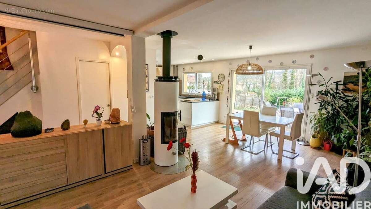 Photo 3 - Maison à SAINT-CHERON