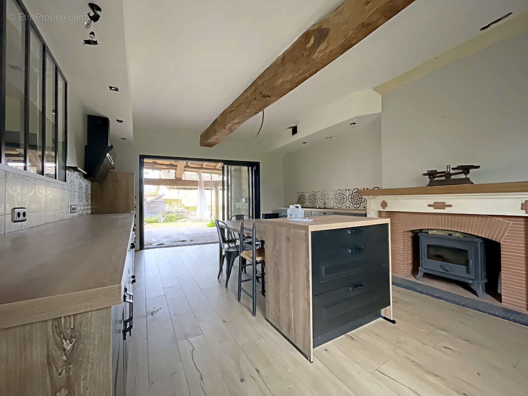 Maison à SAINT-DENIS-DE-PILE