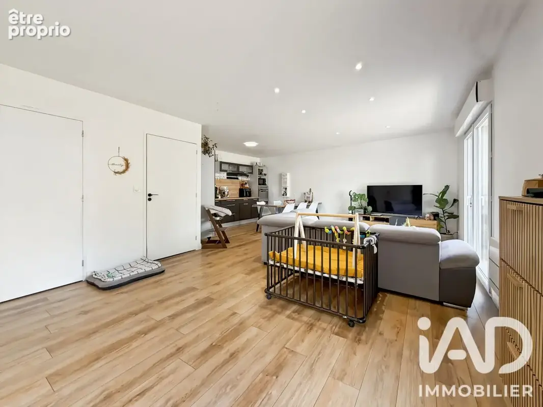 Photo 1 - Maison à L'HUISSERIE