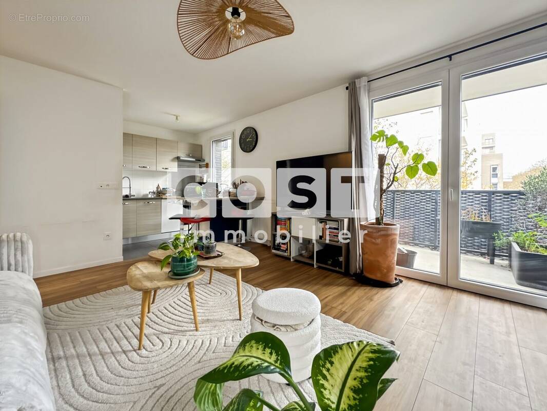 Appartement à GENNEVILLIERS