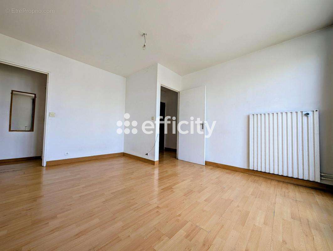 Appartement à EPINAY-SUR-SEINE