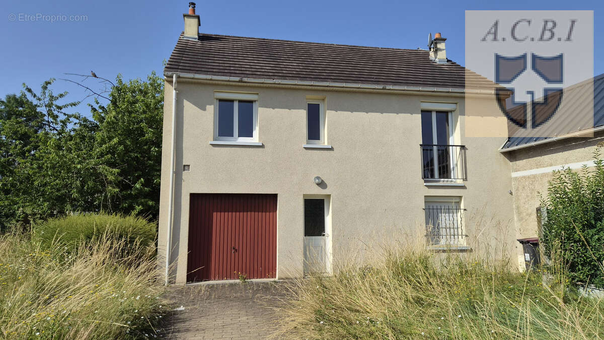 Maison à AREINES
