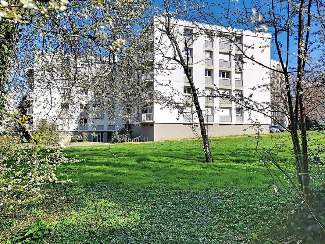 Appartement à LYON-5E