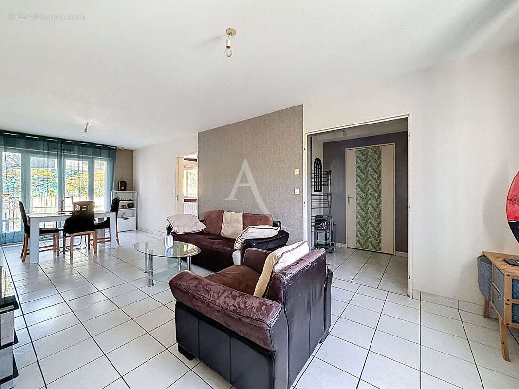 Maison à BRISSAC-QUINCE