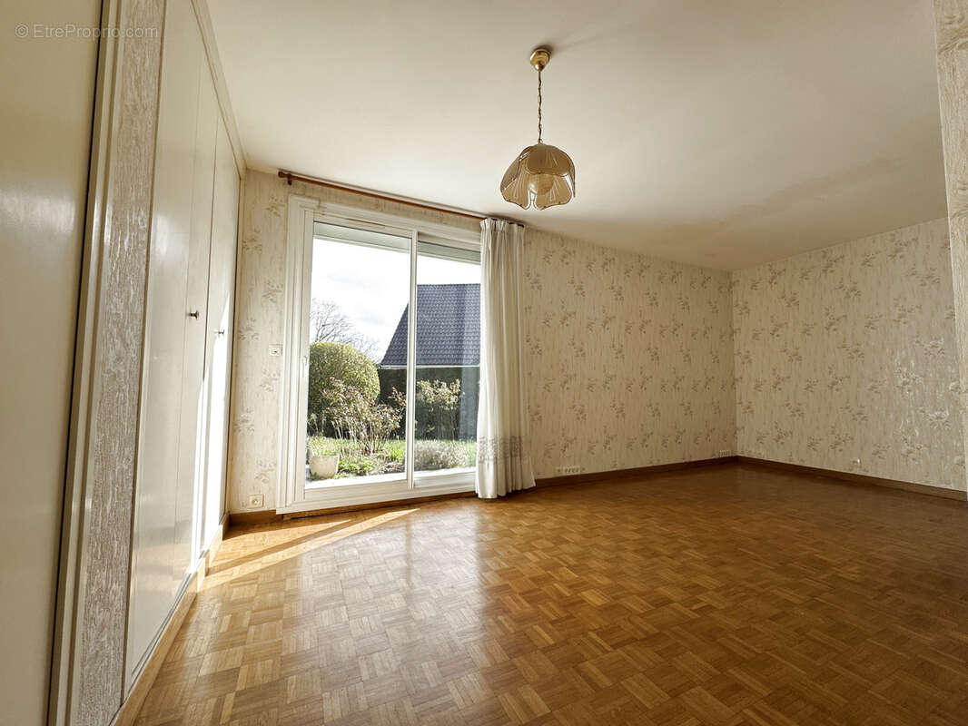Belle maison individuelle  à Saint-Witz avec jardin et garage - photo 9