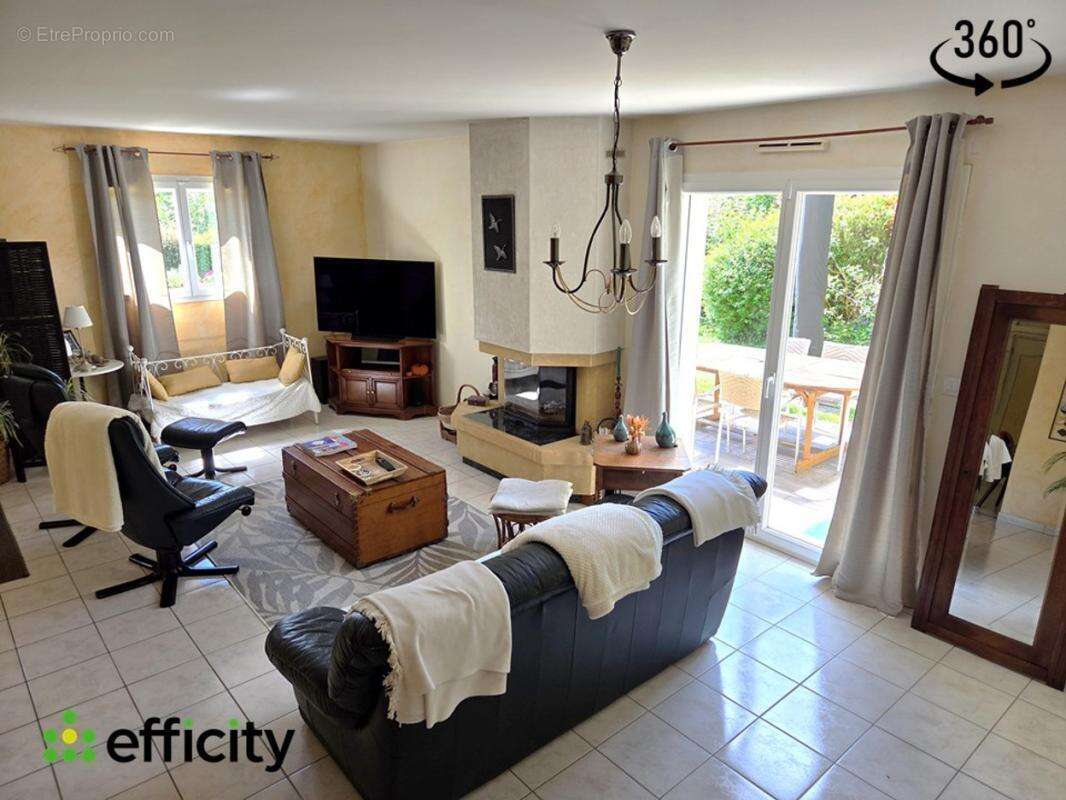 Maison à PLEUMELEUC