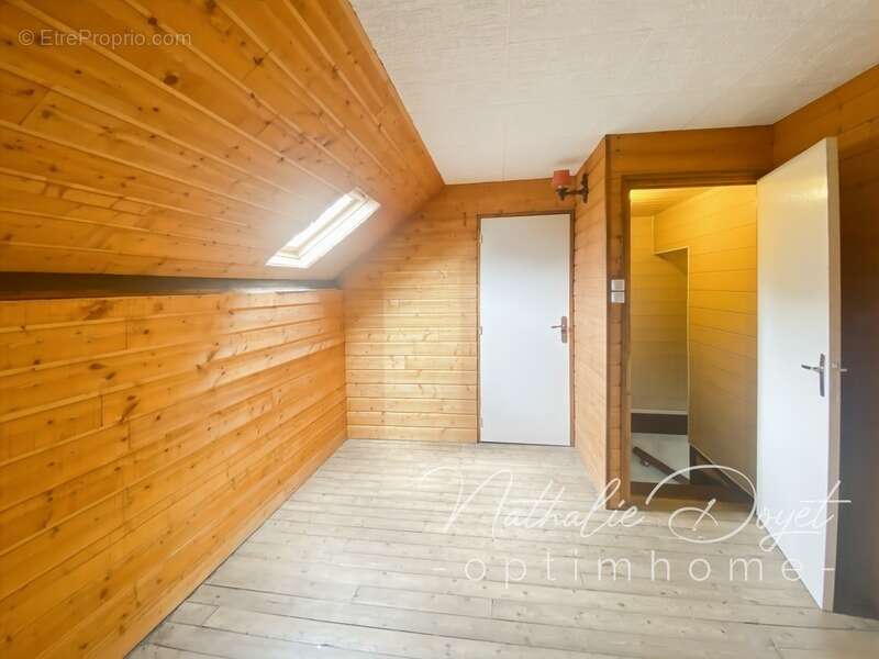 deux Maison 6 pièces PIERREPONT (02) - photo 10
