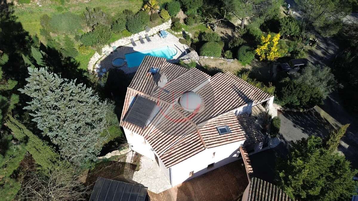 Maison à LES ADRETS-DE-L'ESTEREL