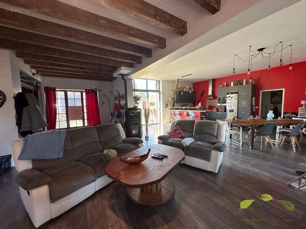 Maison à SAINT-AMAND-LE-PETIT