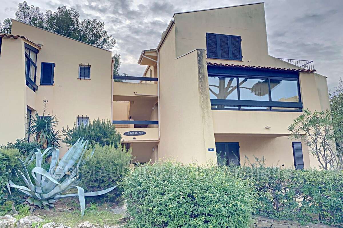 Appartement 30 m² à Cavalaire-Sur-Mer  - photo 9