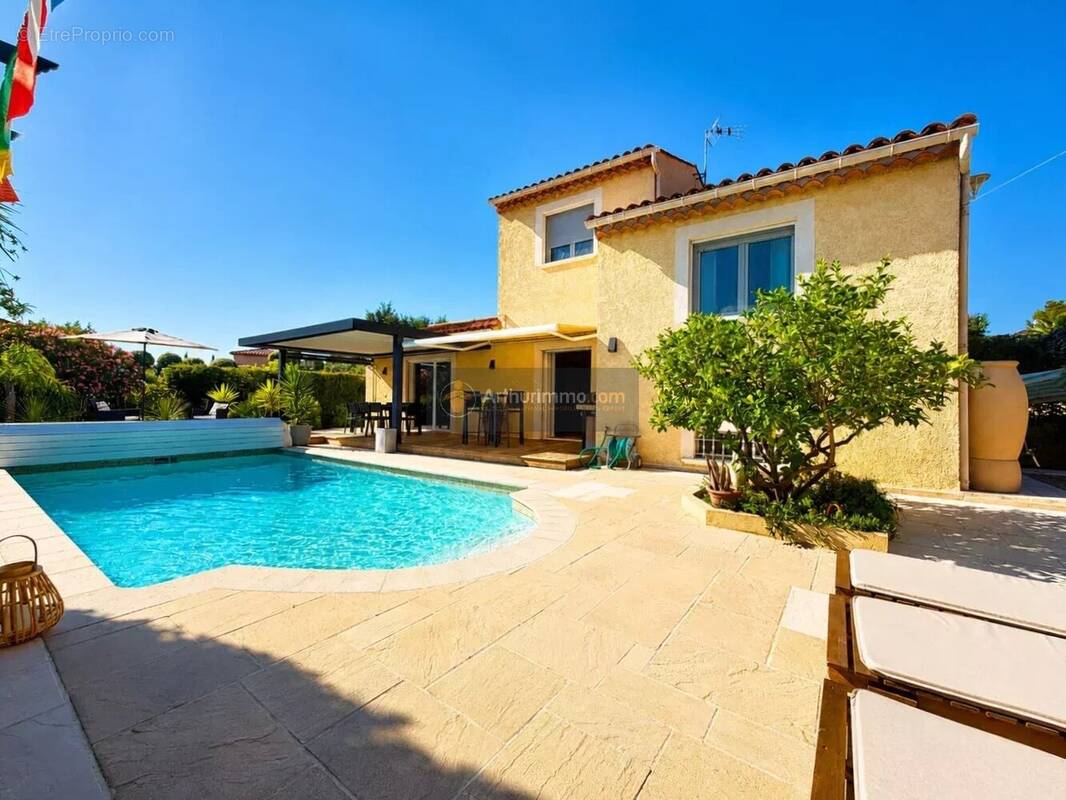 Maison à SAINT-RAPHAEL