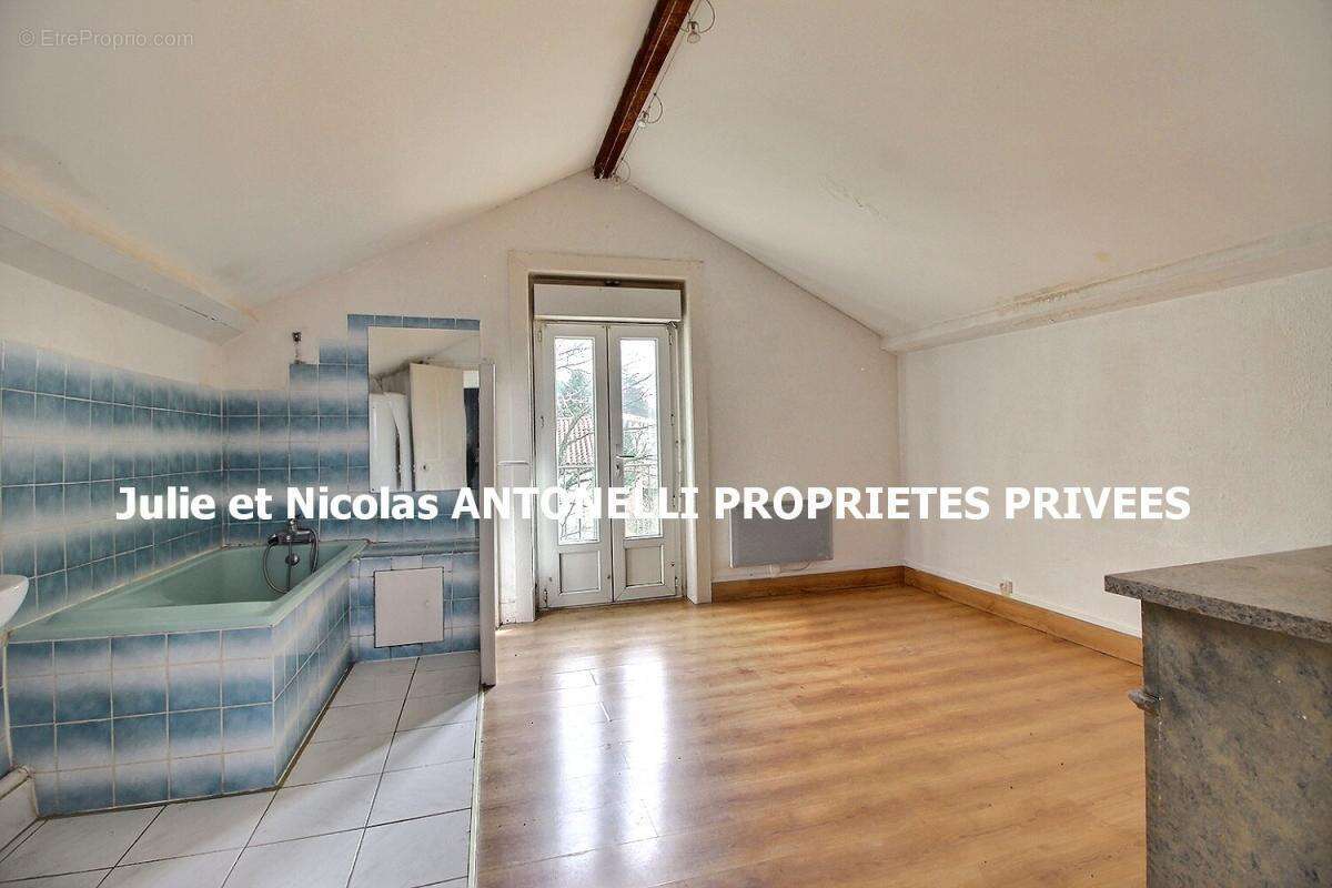 Maison à LA FOUILLOUSE