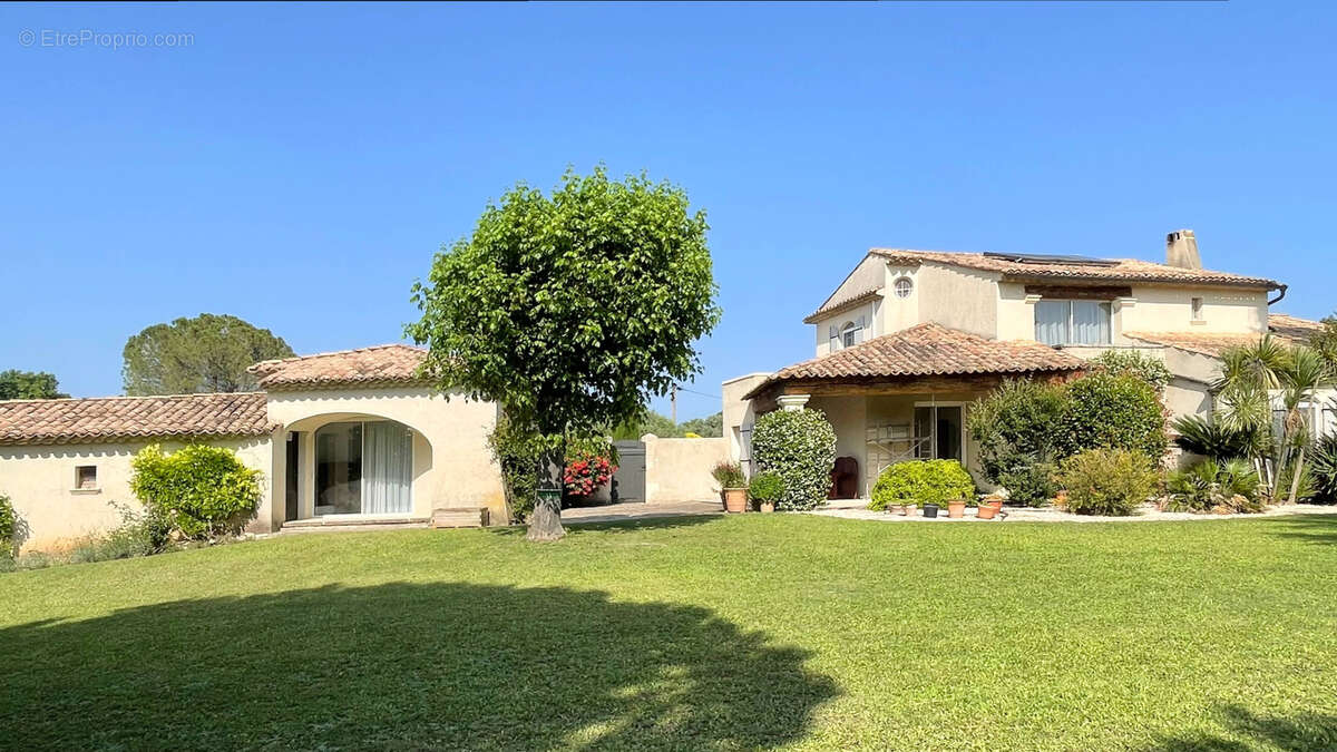 Maison à UZES