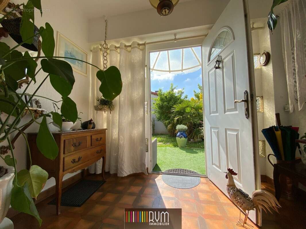Maison à ATTIGNAT