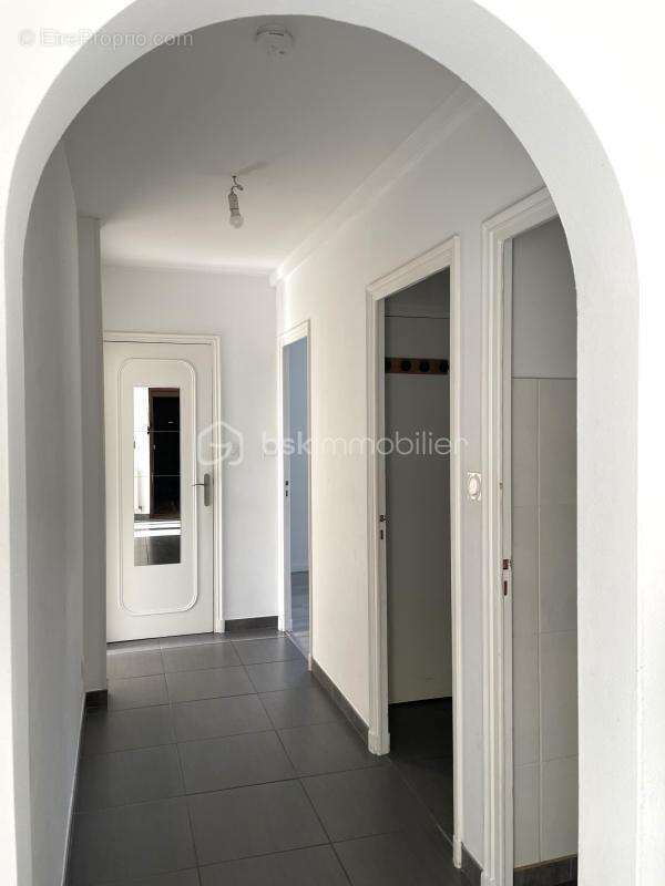 Saint-martin-d'heres village 'le carina' t3 de 66 m² - photo 5