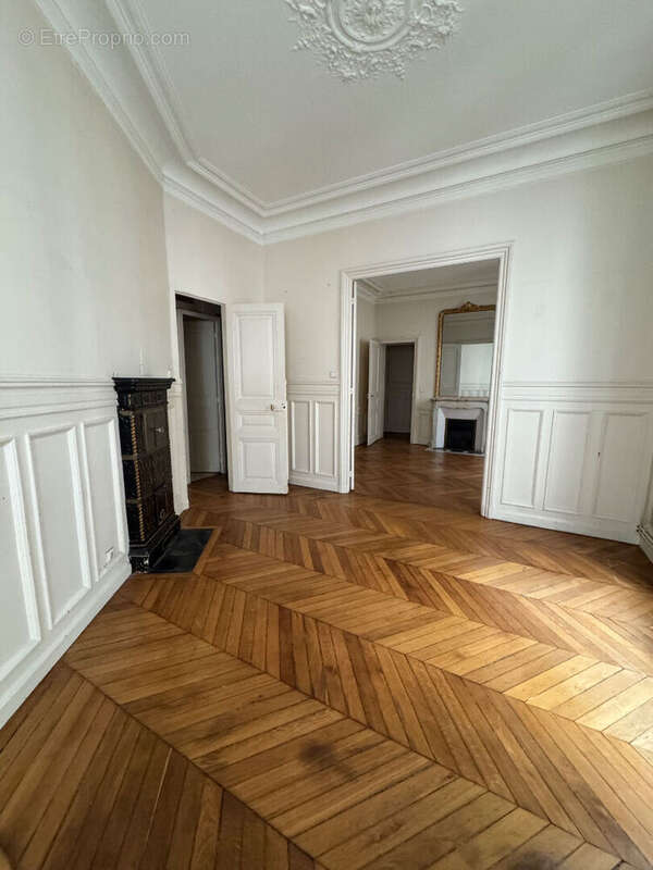 Appartement à PARIS-6E