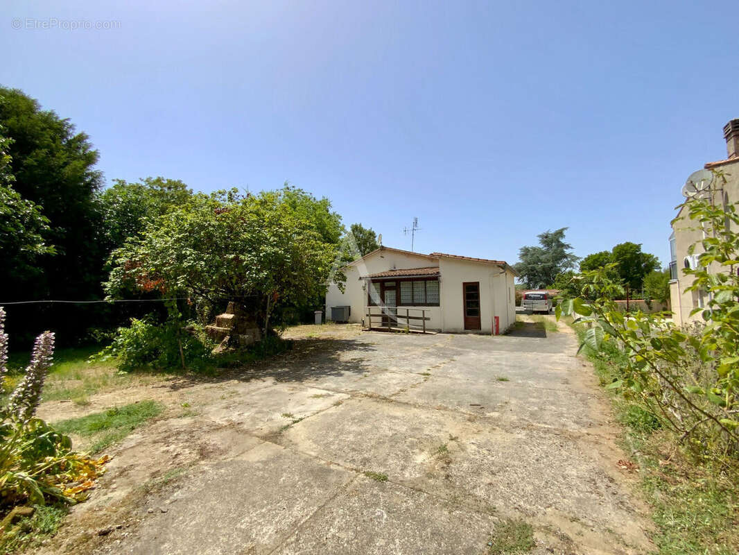 Maison à JONZAC
