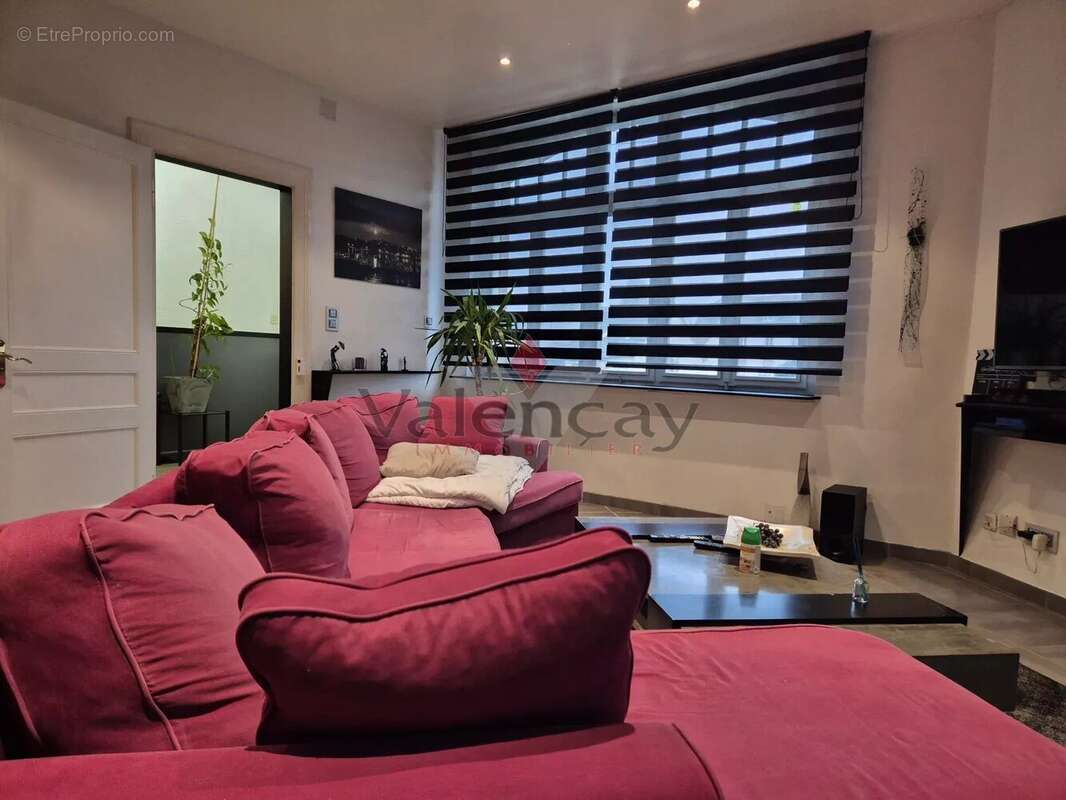 Maison à MONTREUX-VIEUX