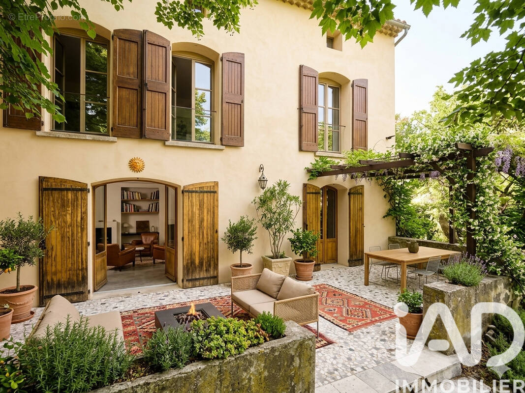 Photo 1 - Maison à SAINT-ETIENNE-LES-ORGUES