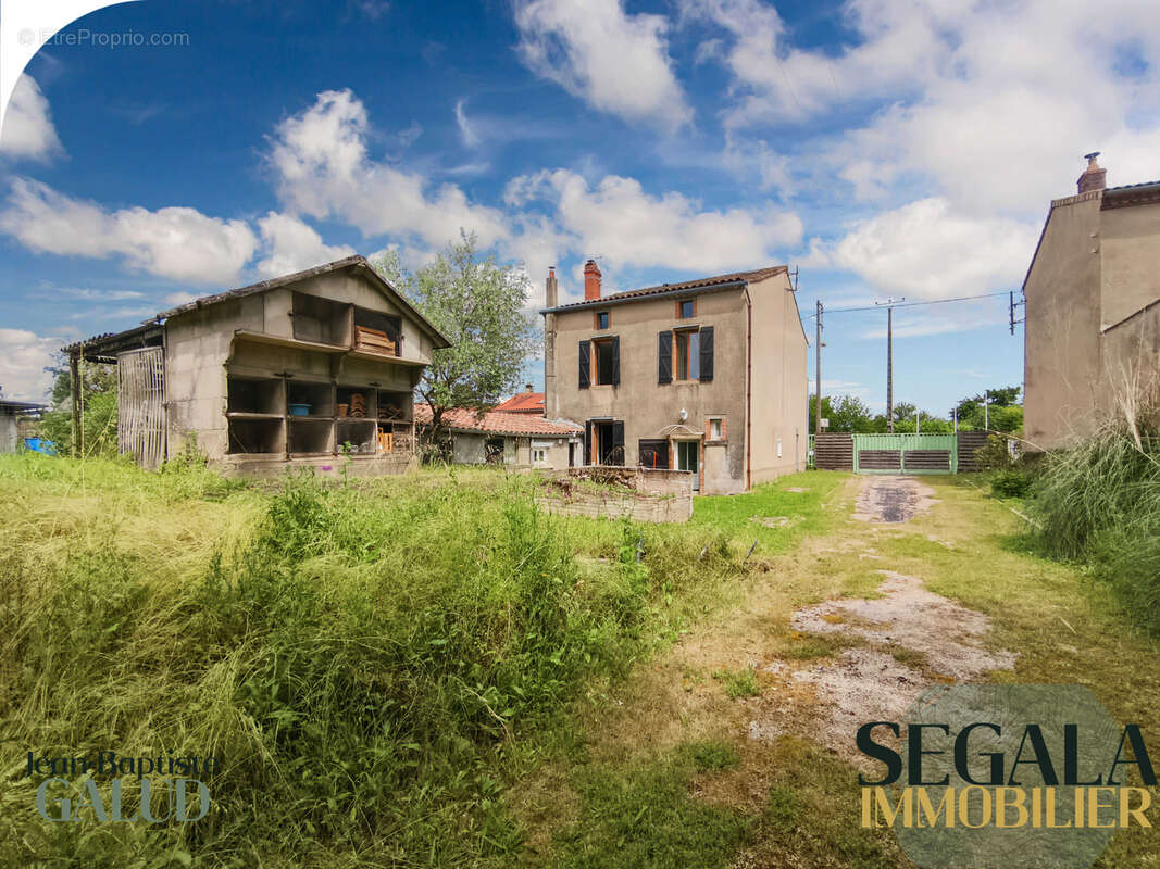 Maison à BLAYE-LES-MINES