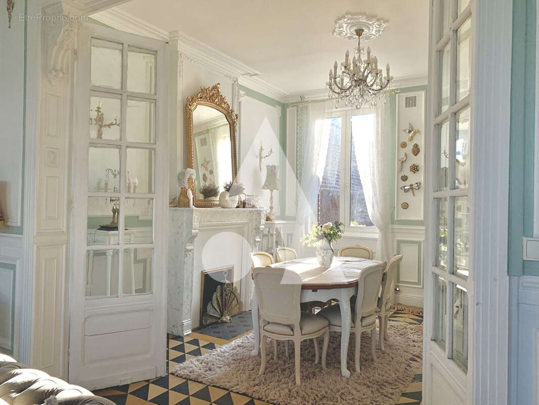 Maison à VIEUX-CONDE