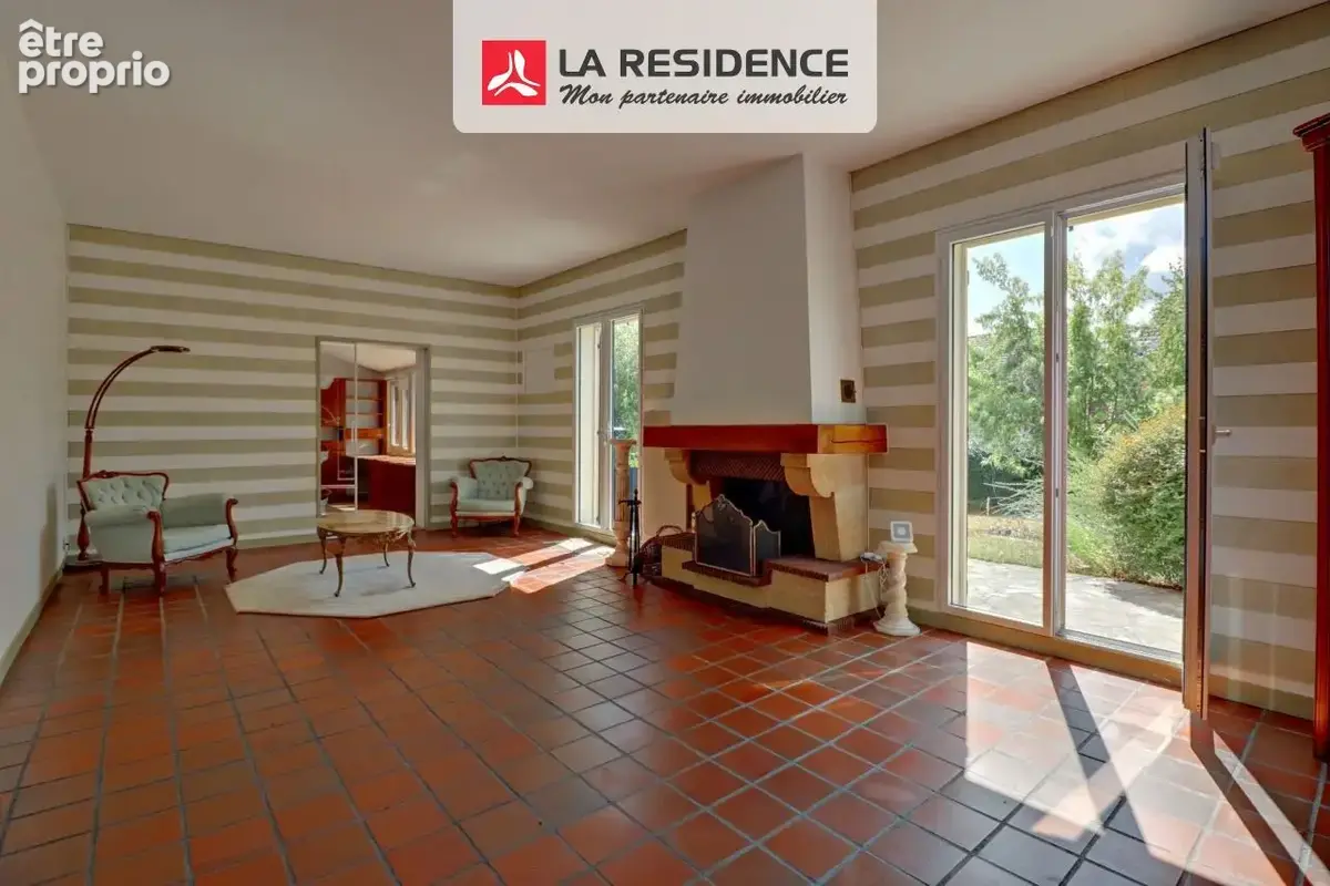 Maison 6 pièces 137 m² à vendre à Jouy-Le-Moutier (95280) - photo 2