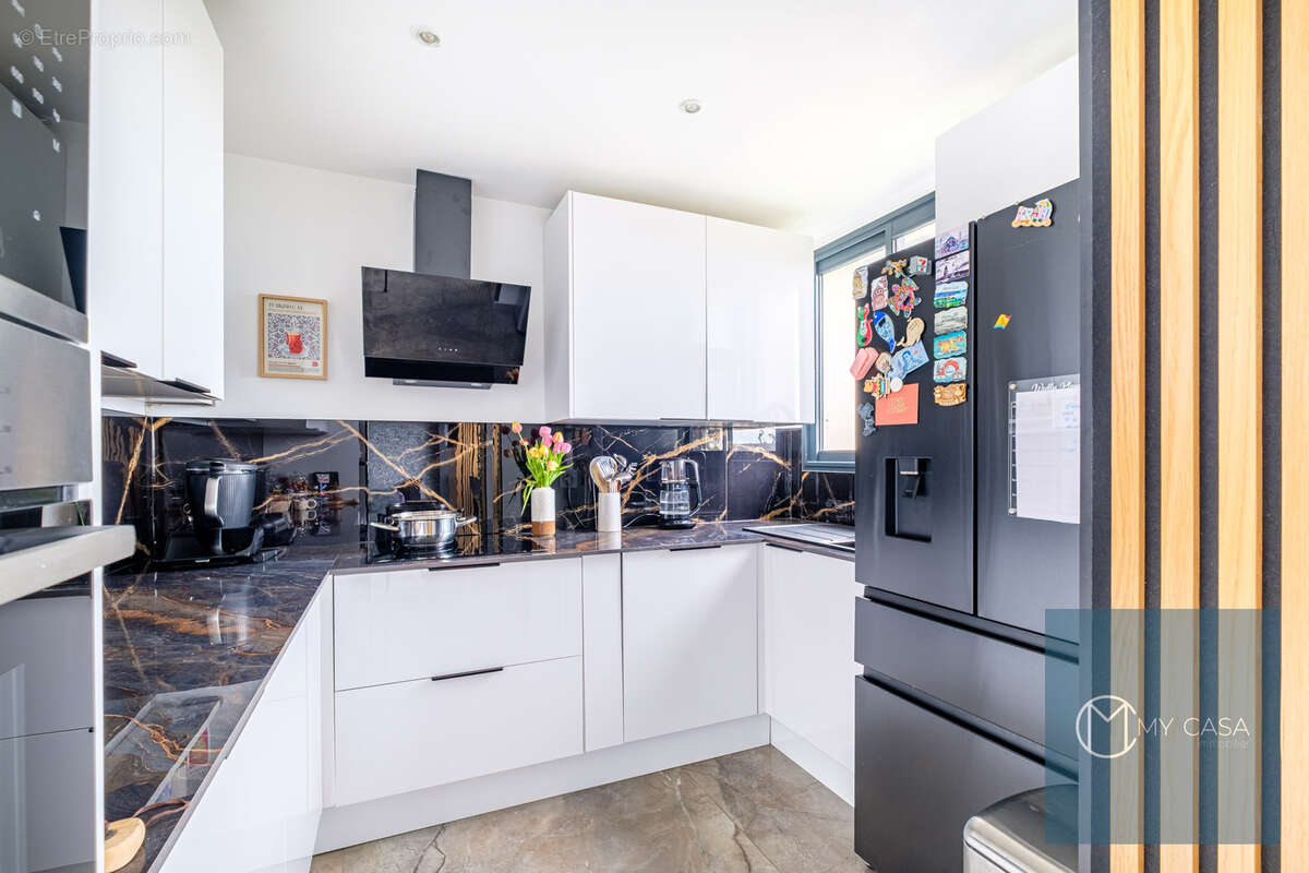 Appartement à LA MULATIERE