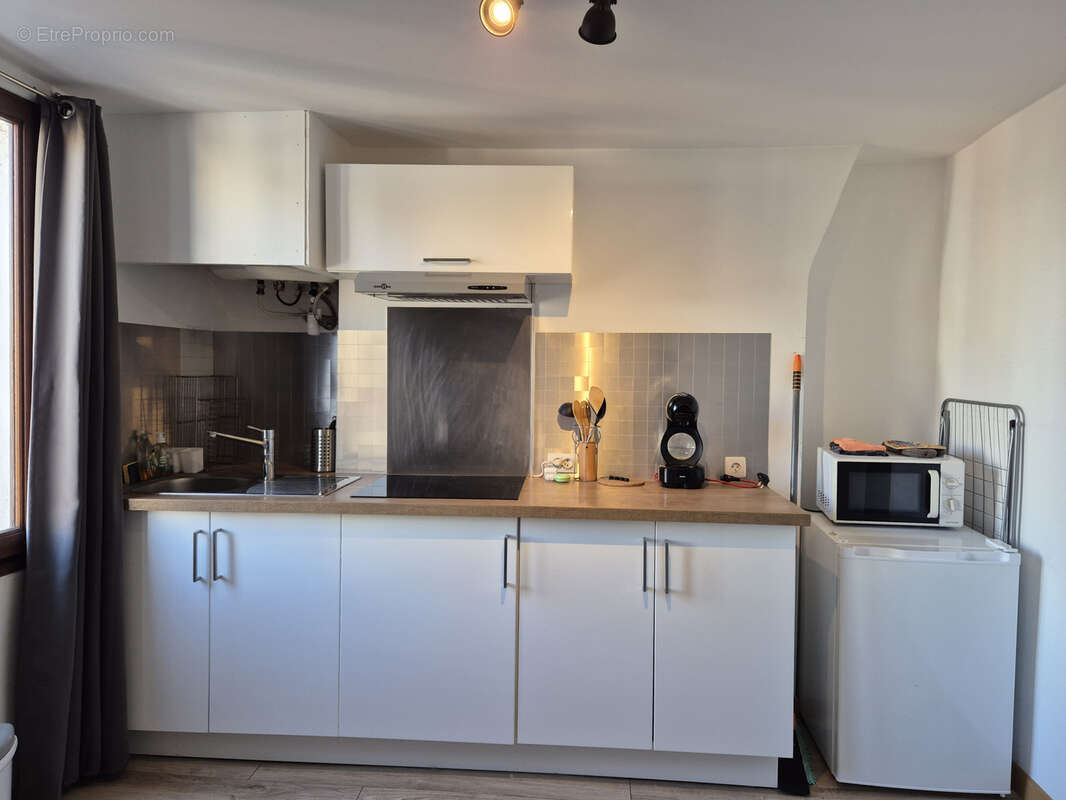 6e   Cour Julien   Studio de 22.23 m2 situé au 4e étage - photo 4
