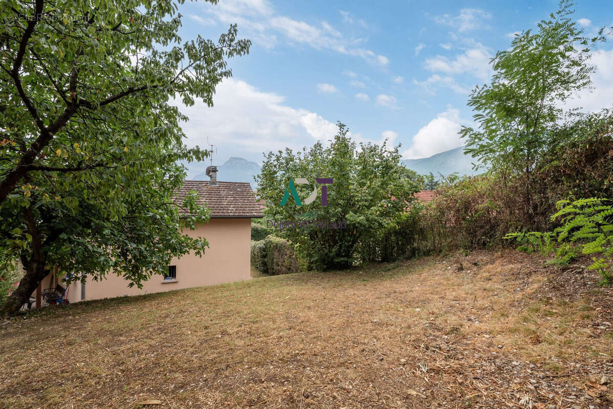 Maison 152 m² à Saint-Egreve  - photo 6