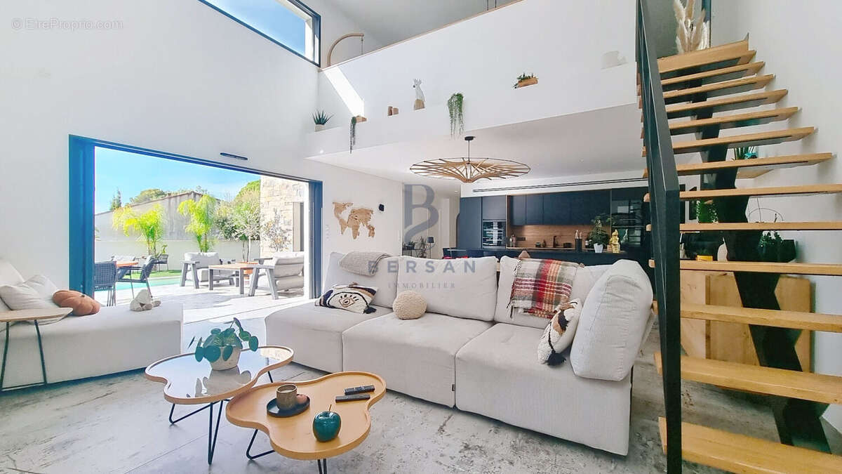 Maison à FREJUS