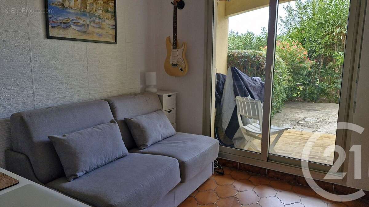 Appartement à BORMES-LES-MIMOSAS