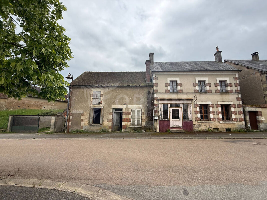Maison à BITRY