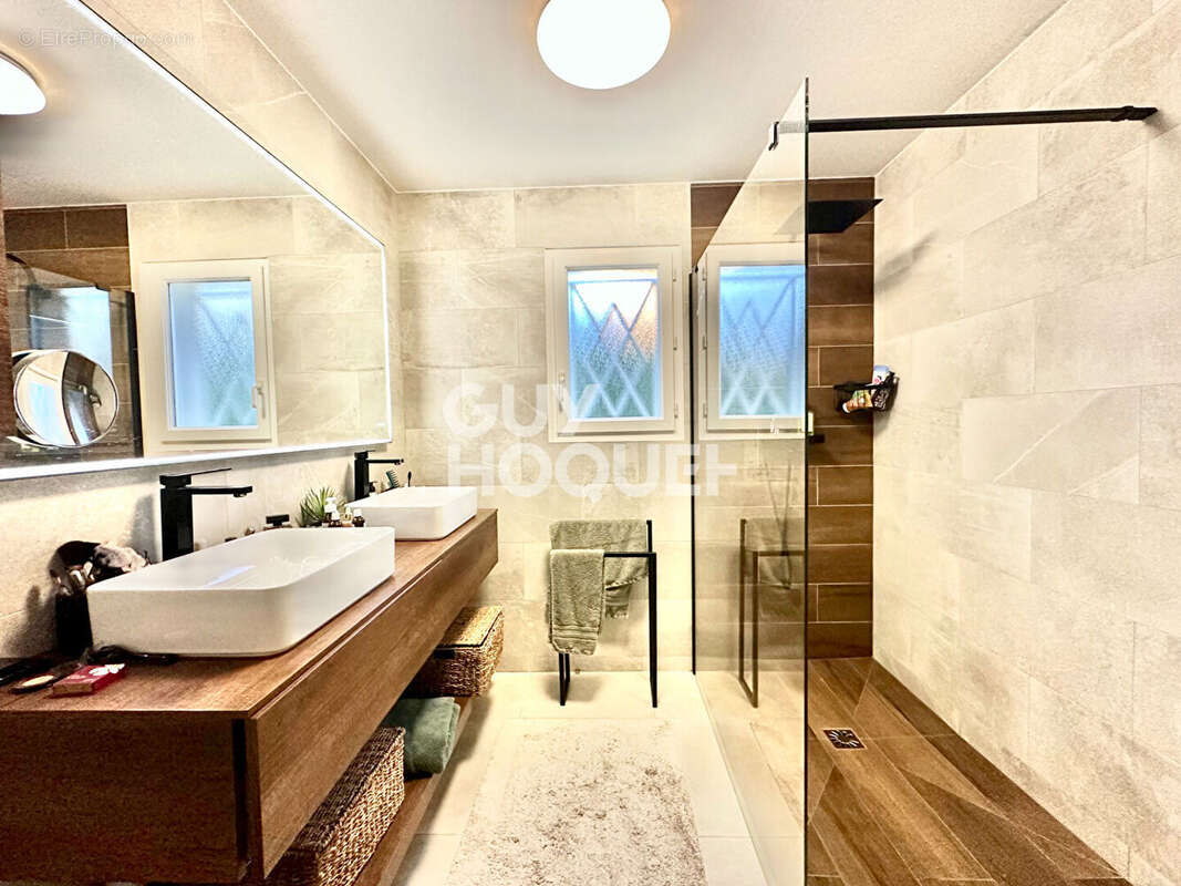 Maison à GUJAN-MESTRAS