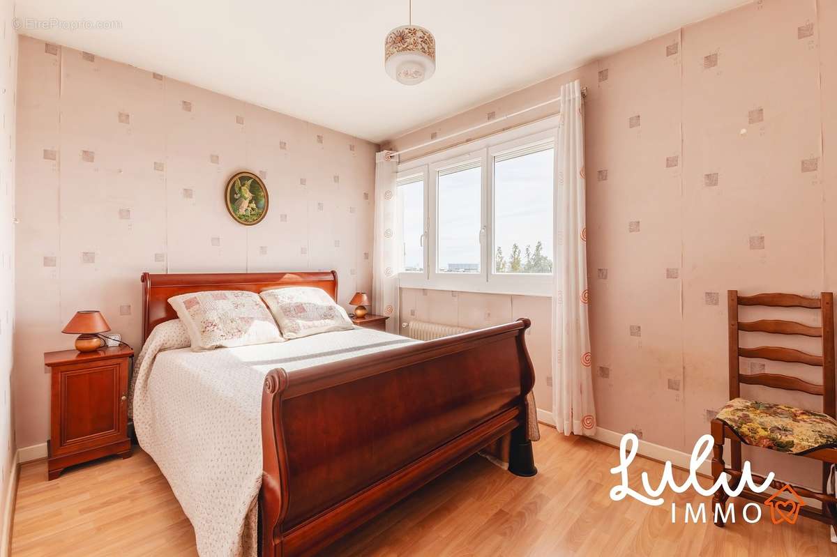 T3 61m2 avec balcon et place de stationnement - ECULLY - photo 6