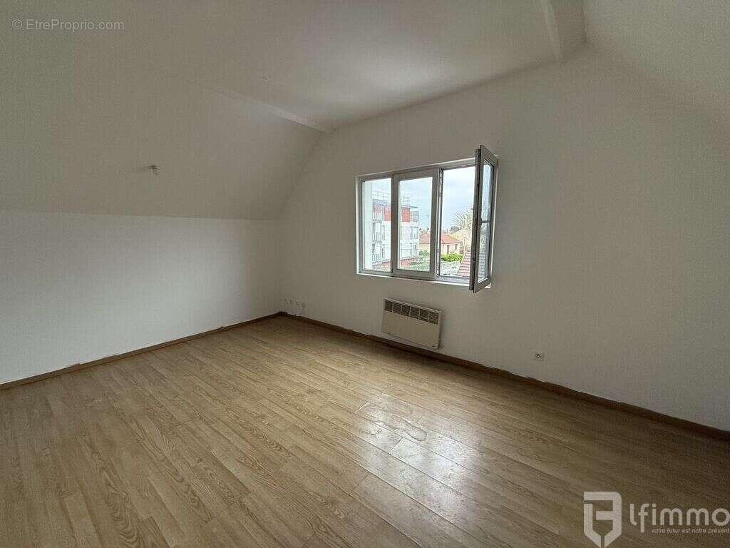 Appartement à TREMBLAY-EN-FRANCE