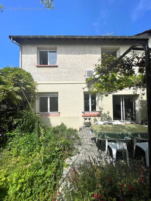 Maison à AULNAY-SOUS-BOIS