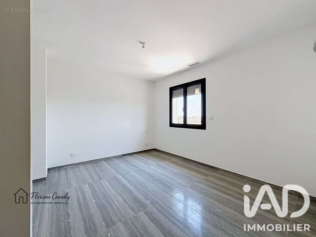 Maison 113 m² à Vias  - photo 8