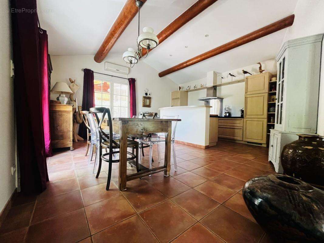 Maison à GOUDARGUES