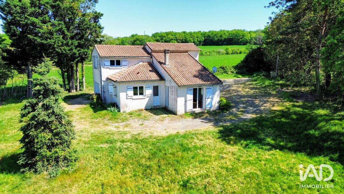 Photo 1 - Maison à VALDIVIENNE