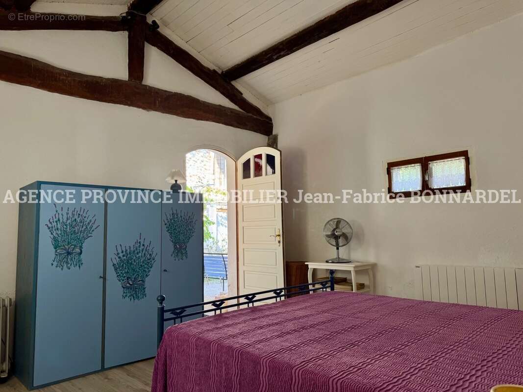 Maison 242 m² à Grillon  - photo 14