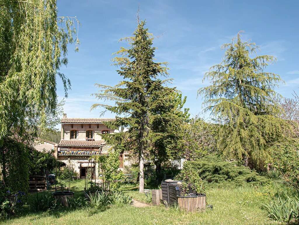 Maison à SAINTE-COLOMBE-SUR-L'HERS