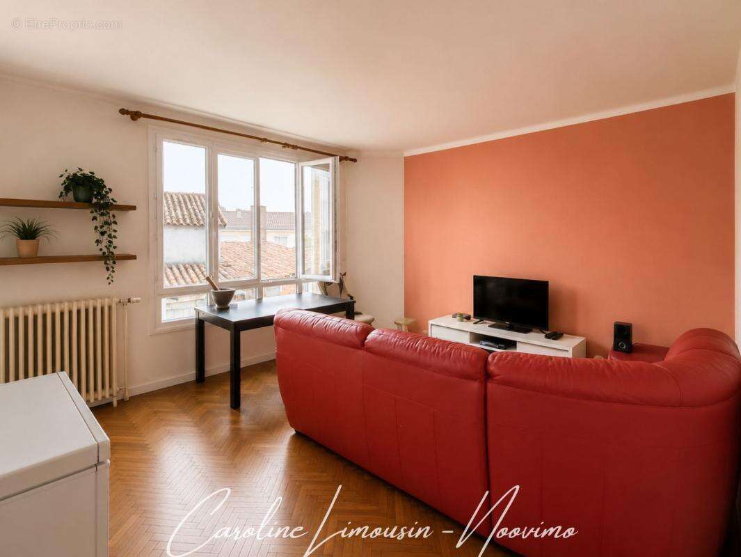 Maison 4 chambres + locatif + maison a renover - centre bour - photo 13