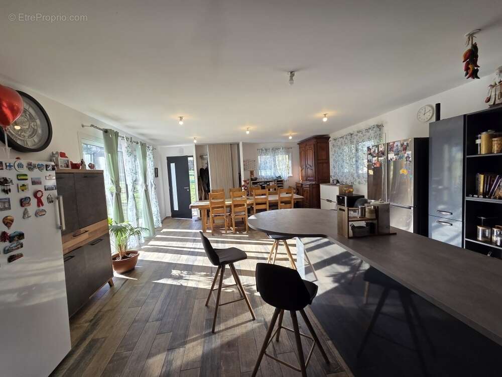 Appartement à SAINT-PIERRE-DE-FURSAC