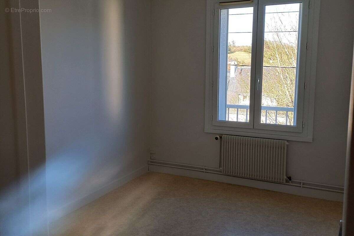 Appartement à SAINT-PATERNE-RACAN