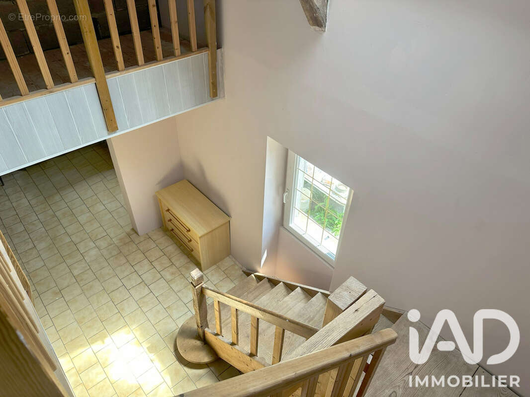 Maison 136 m² à Tierce  - photo 3