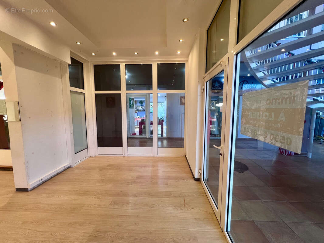 Commerce à SAINT-FRANCOIS