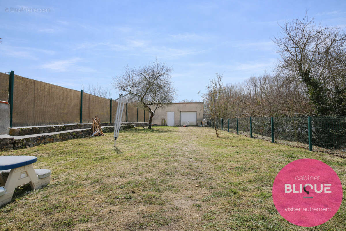 Maison à THEZEY-SAINT-MARTIN