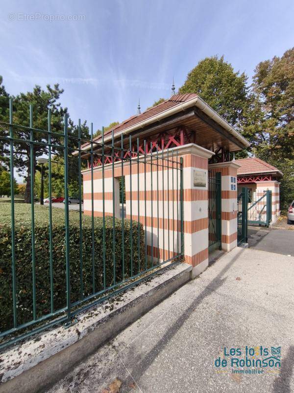 Appartement à ELANCOURT