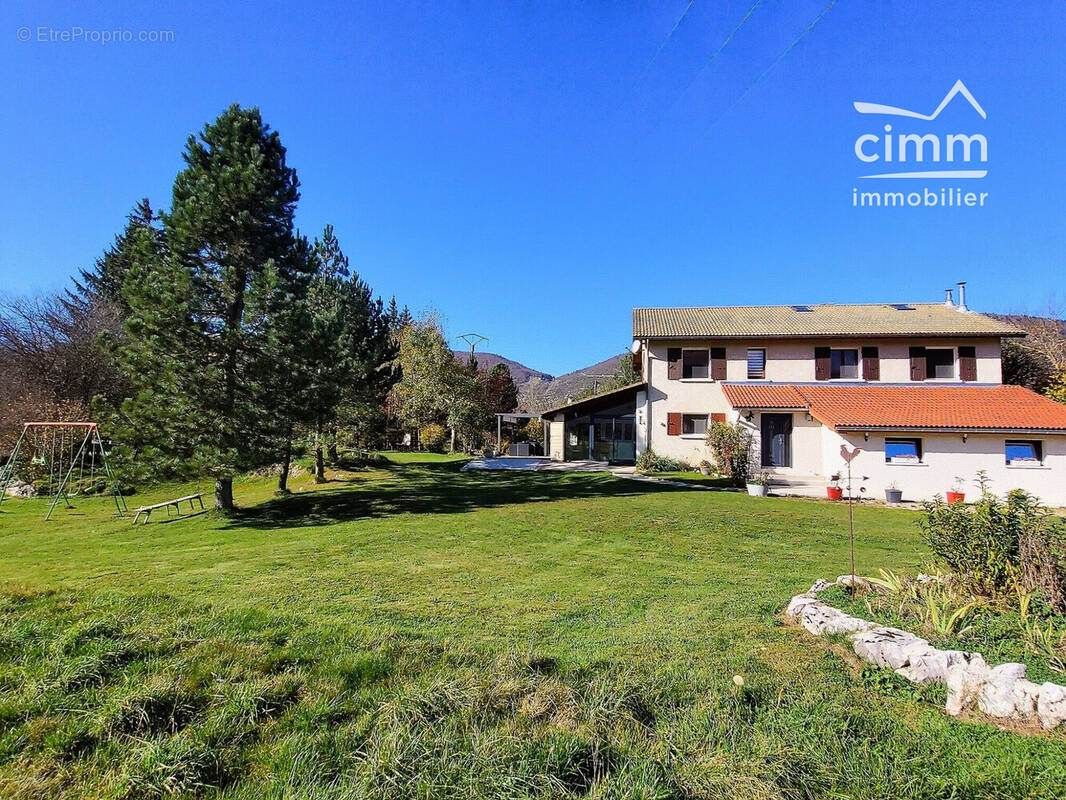 Maison à VASSIEUX-EN-VERCORS